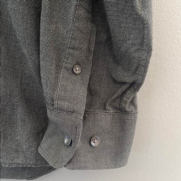 Men's Cutter and Buck Gray Shirt - Picture 4 of 9